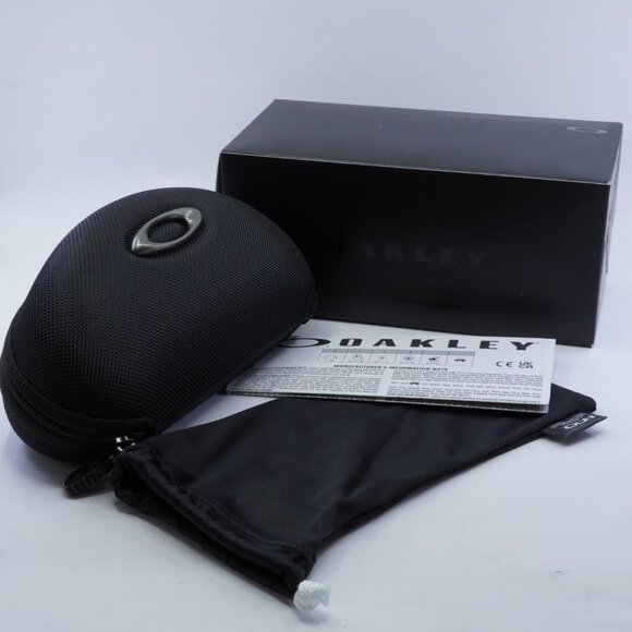 NEW OAKLEY OO9019 901904 PLAZMA/ MATTE RETINA BURN SUNGLASSES - Picture 10 of 10